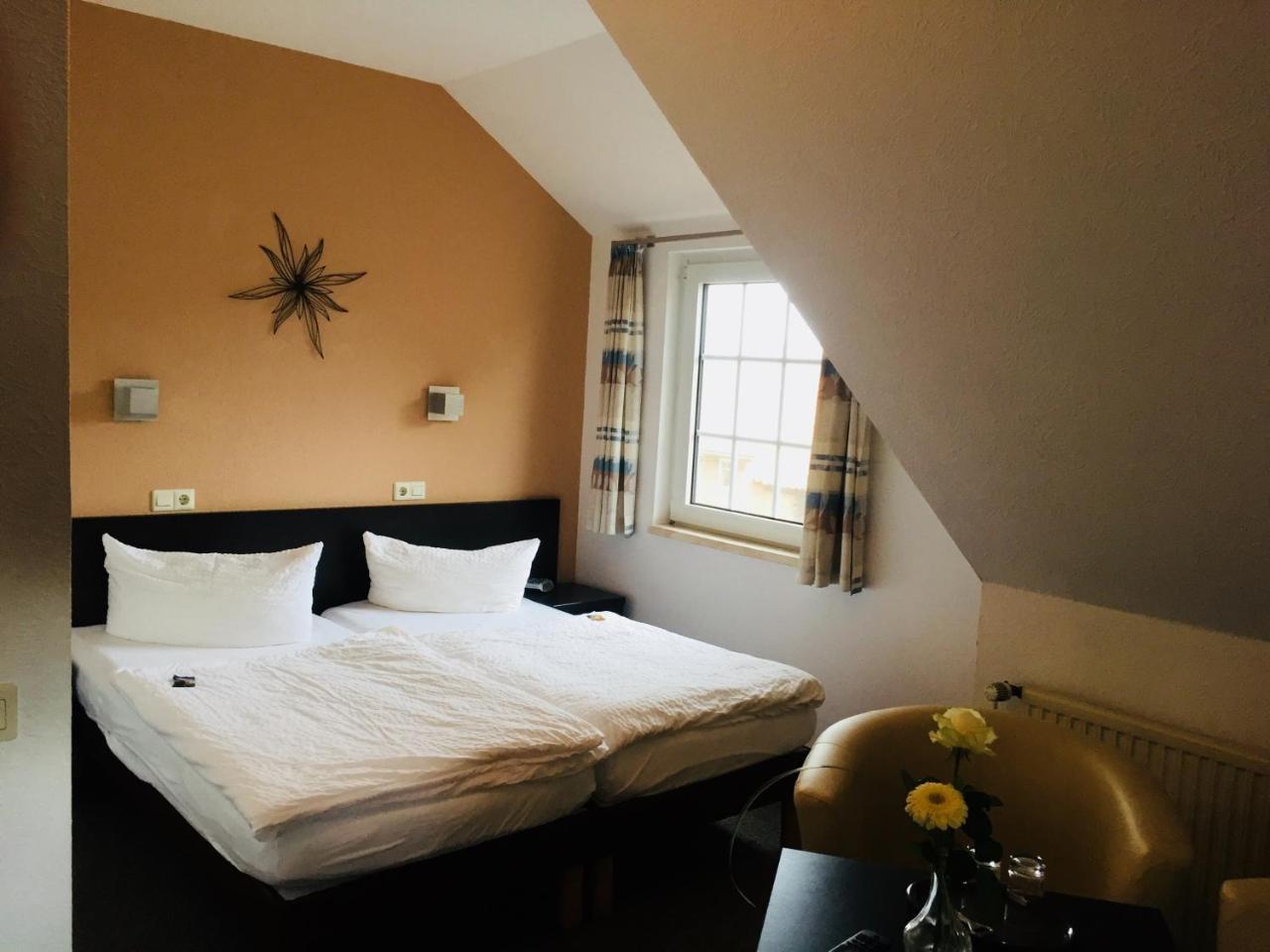 Gross Ippener Hotel Wuelfers Gasthaus מראה חיצוני תמונה