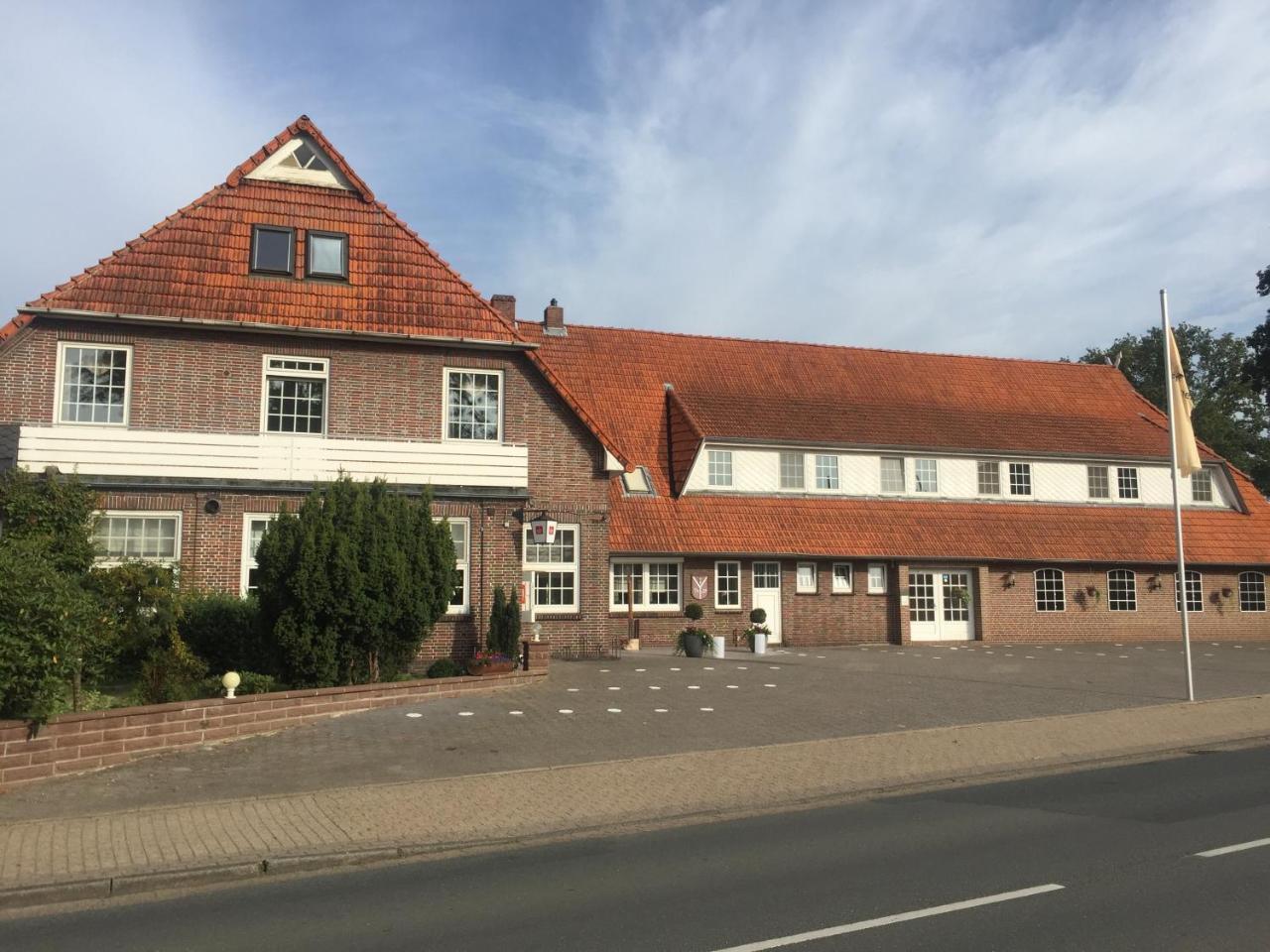Gross Ippener Hotel Wuelfers Gasthaus מראה חיצוני תמונה